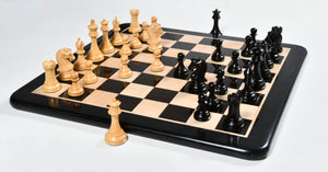 The Craftsman Knight Staunton Chess Pieces in Ebonized Wood & Boxwood - 3.9" King